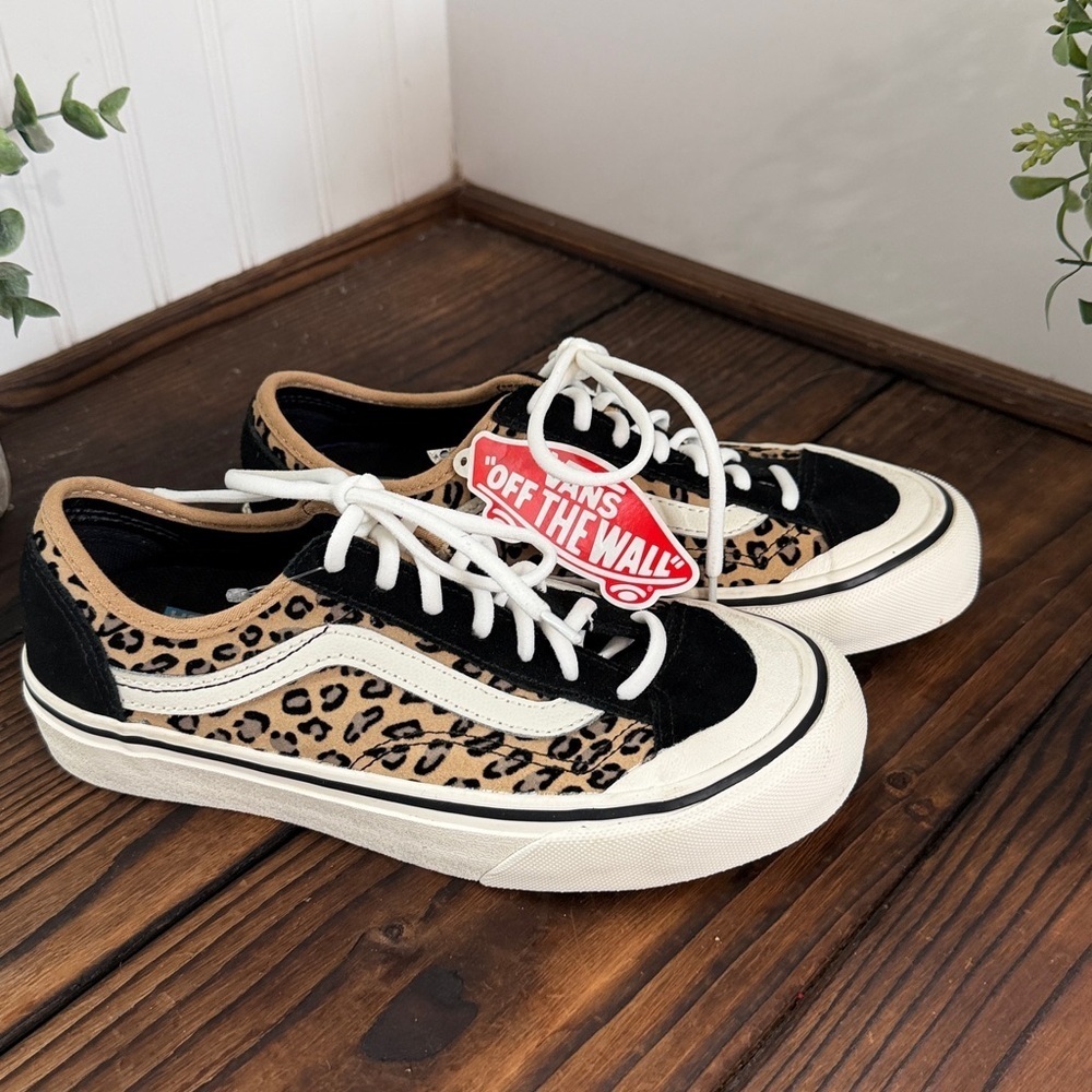 NWT Vans Style 36 Decon SF Mini Leopard sneakers rare find women’s size 6